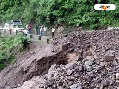 বৃষ্টিতে বেহাল পাহাড়, আটকে ২৫০০ পর্যটক