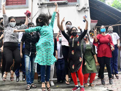 CBSE Latest News: খাতা দেখা প্রায় শেষ, জুনের শেষেই CBSE-র ফল