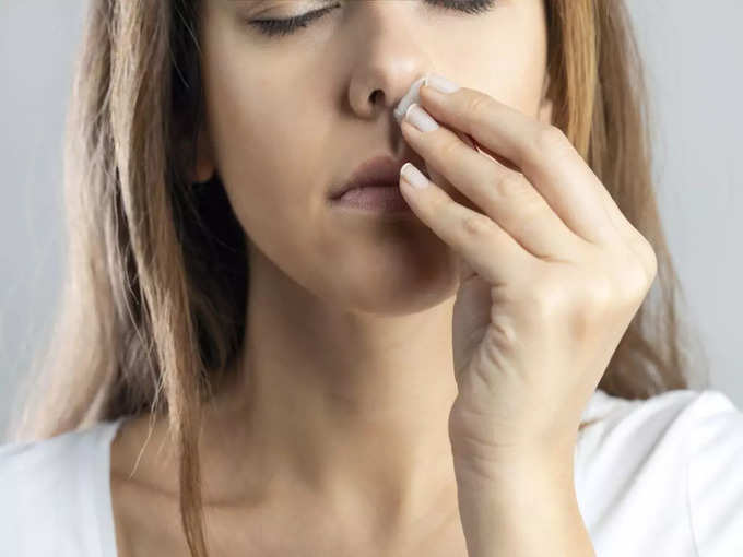 कोरोना का उपचार भी है नाक से खून आने की वजह
