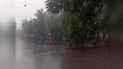 UP Weather Forecast: लखनऊ में सुबह से ही बादलों का डेरा, गाजियाबाद-नोएडा में बारिश..जानिए पूर्वांचल के मौसम का हाल