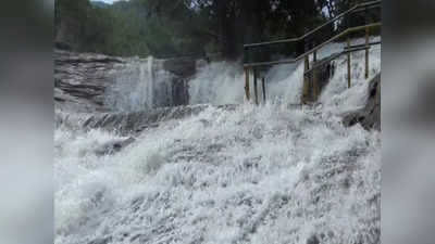 கும்பக்கரை அருவியில் வெள்ளப்பெருக்கு... சுற்றுலா பயணிகளுக்கு தடை!