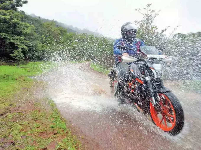 monsoon ride