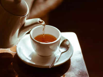 ‘चहा कमी प्या, चहापूड घेण्यासाठी पैसे नाहीत’, विकासमंत्र्यांनी नागरीकांना केली चहा न पिण्याची विनंती
