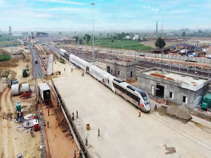 दिल्ली मेरठ कॉरिडोर पर चलेगा रैपिड ट्रेन सेट