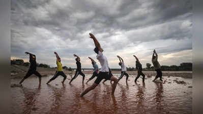 Yoga day 2022 : सिर्फ योगासन नहीं है योग, जानें योग का असली मतलब