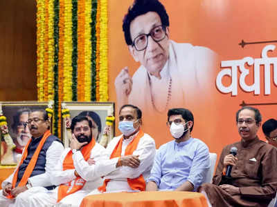 Maharashtra MLC Election: मुंबई में बैठक, फिर शिंदे के साथ गुजरात क्‍यों गये 12 MLA, क्या खतरे में है उद्धव सरकार?