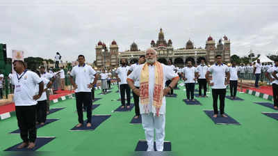 ಮೋದಿ ಆಗಮನದಿಂದ ಐತಿಹಾಸಿಕ ಕ್ಷಣಕ್ಕೆ ಸಾಕ್ಷಿಯಾದ ಮೈಸೂರು: ಯೋಗ ದಿನ ಪುಳಕಗೊಂಡ ಜನ