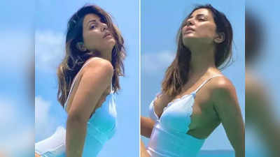 <strong>Hina Khan Monokini :</strong> कट असलेली मोनोकिनी बिकिनी घालून हिना खानने नेटक-यांना केलं घायाळ, कर्वी फिगर बघून चाहते झाले बेहाल..!