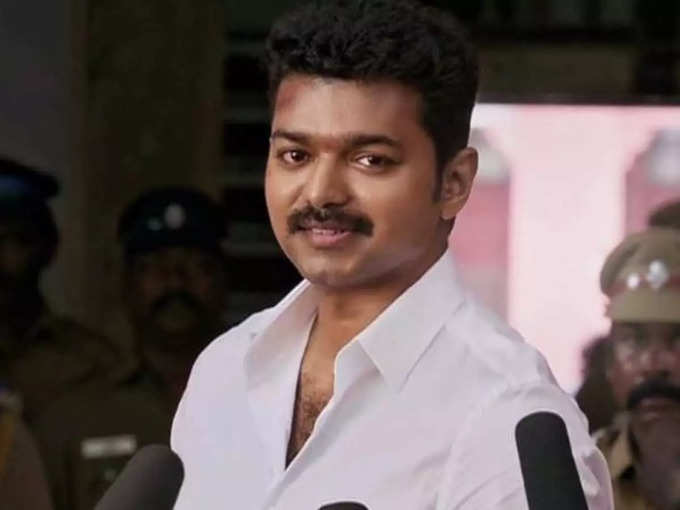 பர்த்டே மேன் விஜய்யின் புகைப்படங்கள்