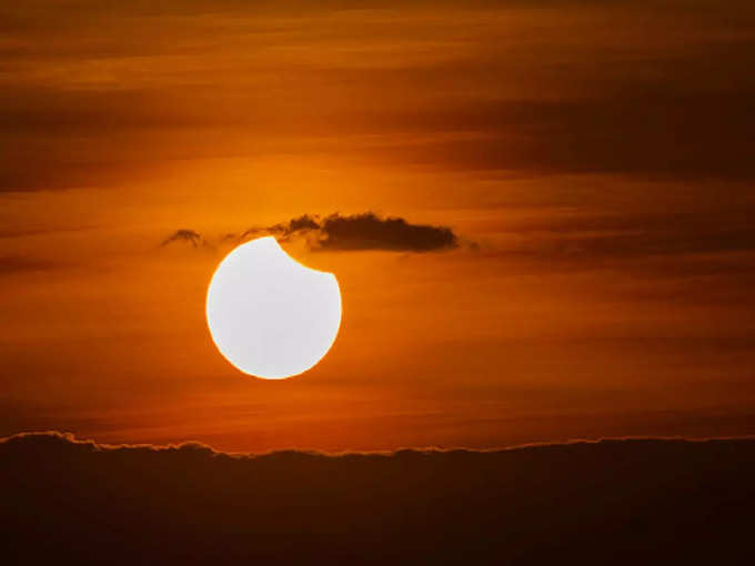 2049 में लगने वाला सूर्य ग्रहण