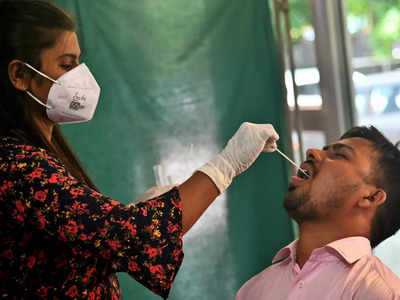 Delhi-NCR Covid Update: ईस्ट दिल्ली में तेजी से बढ़ रही कोरोना संक्रमण दर, इन 4 जिलों में 10% से ऊपर