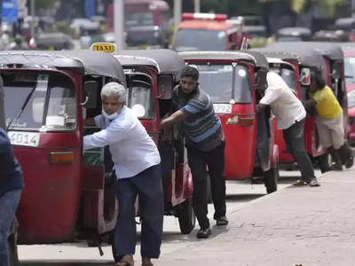 ഡീസലിന് വേണ്ടി പമ്പിന് പുറത്ത് അ‍ഞ്ച് ദിവസം കാത്തിരുന്നു; ഒടുവിൽ ട്രക്ക് ഡ്രൈവർക്ക് ദാരുണാന്ത്യം; ശ്രീലങ്കയിൽ പ്രതിസന്ധി രൂക്ഷം