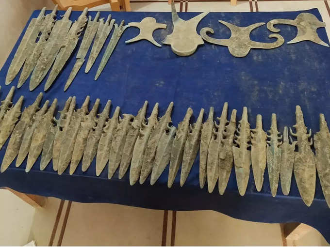 यूपी के मैनपुरी में मिले 4 हजार साल पुराने हथियार