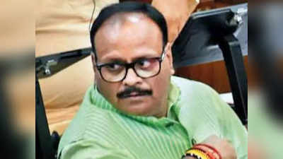 Brajesh Pathak: ब्रजेश पाठक की सख्ती का असर, दवा एक्सपायर मामले में कमेटी भंग, एचआरएफ चेयरमैन हटाए गए