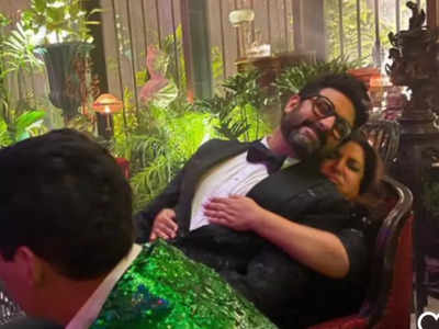 उई मां बहुत भारी पड़ा- Abhishek Bachchan को गोद में बैठाने के बाद ऐसा हुआ Farah Khan का हाल