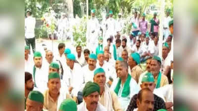 Meerut News: ट्यूबवेल पर मीटर लगाने के विरोध में किसानों का प्रदर्शन, जानिए क्यों लगाया धोखाधड़ी का आरोप