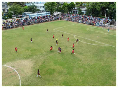 মেদিনীপুরে Kolkata Derby ঘিরে দর্শকদের উন্মাদনা, খুশি আয়োজক, ফুটবলাররা