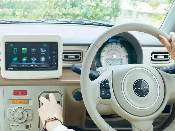 Suzuki Alto Lapin LC interior