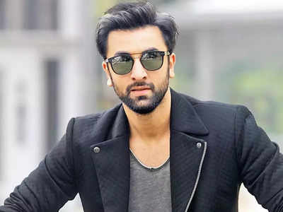 Ranbir Kapoor:ஹேன்ட்சமான வாரிசு நடிகரின் முதல் சம்பளத்தை கேட்டால் அப்படியே ஷாக் ஆகிடுவீங்க