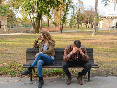 Toxic Relationship : खराब नातेसंबंधातील या ५ गोष्टी लोकांनी समान्य वाटतात, पण यांचा जीवनावर होऊ शकतो घातक परिणाम