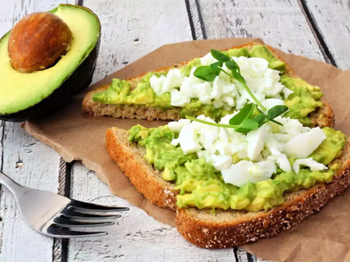 ​மல்டிகிரைன் ரொட்டி அவகேடோ சாண்ட்விச் (multi grain bread with avacado toast)