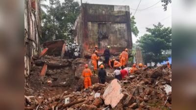 कुर्ला इमारत दुर्घटनेत मृतांची संख्या वाढली, आदित्य ठाकरे घटनास्थळी पुन्हा दाखल