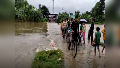 Bihar Flood News : उत्तरी बिहार और सीमांचल इलाकों में मंडरा रहा बाढ़ का खतरा, कई इलाकों में घुसा पानी