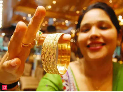 Gold Price Prediction: భారీగా పెరగనున్న బంగారం ధరలు.. తులం రూ. 1.4 లక్షలకు? ఎప్పటికల్లా అంటే..