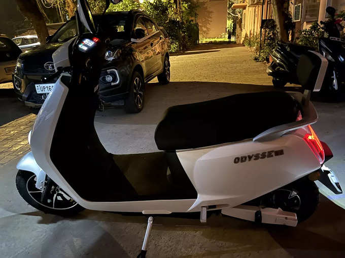 Odysse V2 STD Electric Scooter Review 8