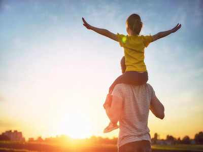 Build Self-Esteem in Your Child: मुलांना या ५ गोष्टी शिकवल्यामुळे ते कायमच राहतील अव्वल, सगळ्यांकडून होईल फक्त कौतुक