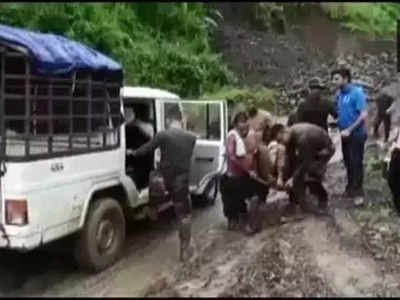 Manipur Landslide: भूस्खलनात लष्कराची छावणी उद्ध्वस्त; ५५ जवान ढिगाऱ्याखाली अडकले, मृतांचा आकडा वाढण्याची भीती