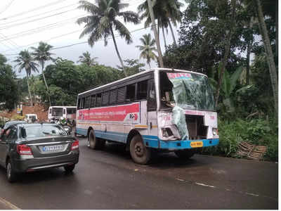 തിരുവനന്തപുരത്ത് കെഎസ്ആര്‍ടിസി ബസുകൾ കൂടിയിടിച്ച് അപകടം;  നിരവധി പേര്‍ക്ക് പരിക്ക്