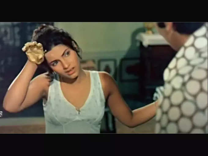 dimple-kapadia