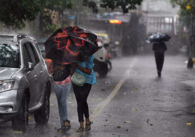 મુંબઈમાં ચોમાસા દરમિયાન 95 ઈંચ જેટલો વરસાદ પડે છે