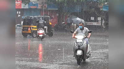 Monsoon Bike Riding Tips: पावसाळ्यात बाइकस्वारांनी जरा जपून, या गोष्टींकडे दुर्लक्ष केलंत तर अपघात होईल