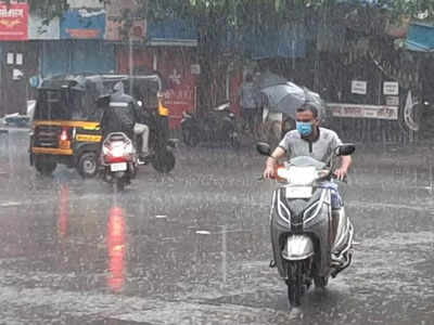 Monsoon Bike Riding Tips: पावसाळ्यात बाइकस्वारांनी जरा जपून, या गोष्टींकडे दुर्लक्ष केलंत तर अपघात होईल