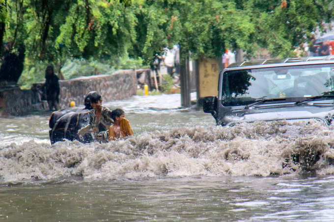 भयंकर गर्मी से राहत दिलाने आ पहुंचा मॉनसून