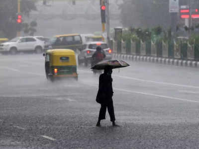 Weather Update: मुंबईत पुढचे ५ दिवस येलो अलर्ट, कोकणासह या जिल्ह्यांना मुसळधार पावसाचा इशारा