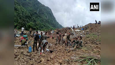 Manipur landslide: मलबे के ढेर में बच्‍चों को तलाश रहा बदहवास पिता, भूस्खलन ने छीनी 80 से ज्‍यादा जिंदग‍ियां