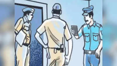 Mathura Crime: शराब पीकर सिपाही को पीटा, फिर पंखे से लटका ले ली जान, साथी कॉन्‍स्‍टेबल अरेस्‍ट