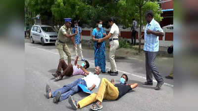 Kovilpatti Police Station Suicide Attempt: கொழுந்துவிட்டு எரியும் கந்துவட்டி பிரச்சனை - காவல் நிலையத்தில் தீக்குளிக்க முயன்றவர்களால் பரபரப்பு