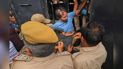 Udaipur Murder Case: ಟೈಲರ್ ಕನ್ಹಯ್ಯ ಲಾಲ್ ಹಂತಕರ ಮೇಲೆ ಕೋರ್ಟ್ ಹೊರಗೆ ದಾಳಿ