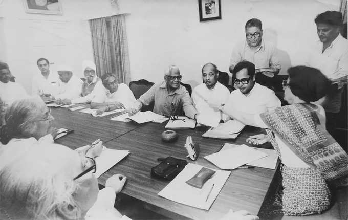 इंदिरा और राजीव गांधी के साथ आर वेंकटरमन