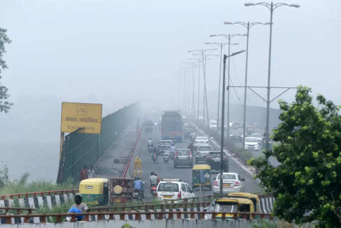 दिल्‍ली से रूठे बादल, आज हल्‍की बारिश के आसार
