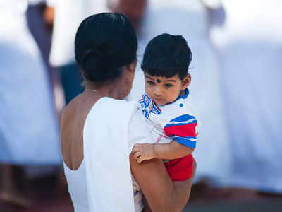 Positive Parenting Tips: পরিবারের গুরুত্ব বোঝাতে সন্তানকে কতটা সময় তার দাদু-ঠাকুমার সঙ্গে কাটাতে দেবেন?