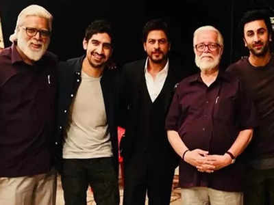 Shah Rukh Khan, रणबीर कपूर, R Madhavan और करण जौहर समेत कई स्टार्स आए एक साथ नजर, वजह है खास