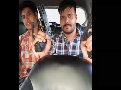 Siddhu Moosewala Shooters New Video: मूसेवाला की हत्या के बाद शूटर्स ने बनाए वीडियो, पंजाबी गीत पर लहराए हथियार, देखें