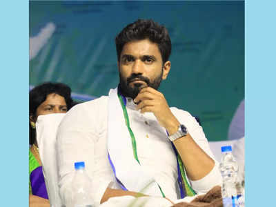 YSRCP ఎంపీ ఫోన్ చోరీ.. ముఖ్యమంత్రి కార్యాలయానికి చేరిన వ్యవహారం!