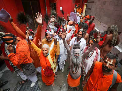 Amarnath Yatra: ভিলেন আবহাওয়া! আপাতত বন্ধ অমরনাথ যাত্রা