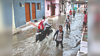 Monsoon Update in Madhya Pradesh : घऱ से सड़क तक पानी ही पानी, मानसून की ज्यादा मेहरबानी ने बढ़ाई परेशानी